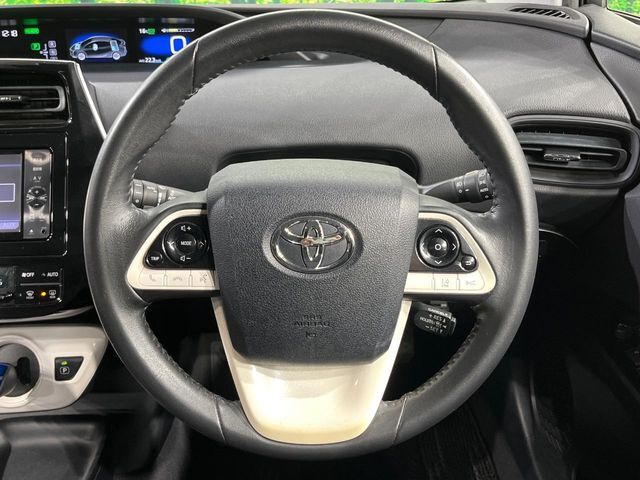 【ステアリングスイッチ】運転中、前方から目線をそらすことなく、オーディオ等の操作が可能な便利機能！安心＆快適なドライブを演出してくれます♪