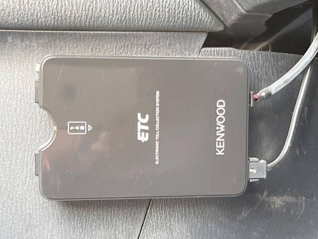 【ETC】高速道路の料金所をストレスなく通過！話題のスポットやサービスエリアに多い「スマートIC」利用時は必須のアイテムです。当店でセットアップを実施、ご納車当日からすぐにご利用いただけます！