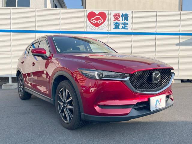 大好評のボディコーティング「弾スプラッシュコート」もご納車までに施工可能。通常のガラスコートと異なる、耐久年数6年の無機質ガラスコーティングが、ボディをキレイな状態に保ってくれます。
