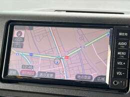 純正SDナビ付き！DVD再生、フルセグTV、Bluetoothオーディオ、バックモニターと装備が充実しております！