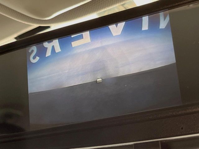 ●バックカメラ：便利な【バックカメラ】で安全確認もできます。駐車が苦手な方にもオススメな便利機能です。