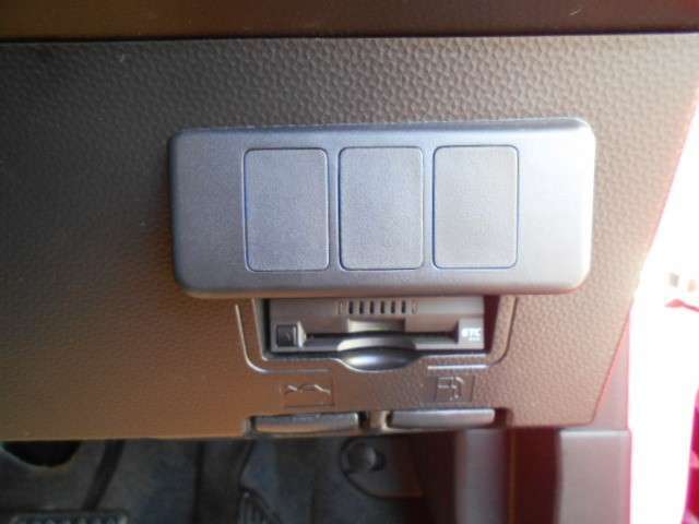 ネットでは伝えきれない車輌の良さが多々ございますので、ぜひ一度お客様の厳しい目でお確かめください。ご来店はお気軽に！お待ちしております。