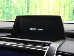 【メーカー純正ナビ】インテリアに溶け込むスタイリッシュな「専用設計」メーカーナビを装備♪視認性や操作性など基本性能にも優れ、より上質なカーライフをお楽しみいただけます。