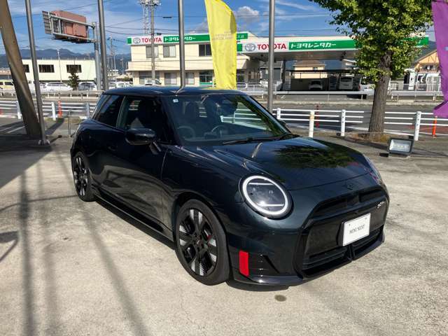 MINI正規ディーラー取り扱い　MINI認定中古車　MINI　NEXT甲府　お車の詳細や展示状況は055-236-3252もしくはフリーダイヤル0078-6002-322544までお気軽にお問合せ下さい。http://www.kofu.mini.jp/dealer/kofu/