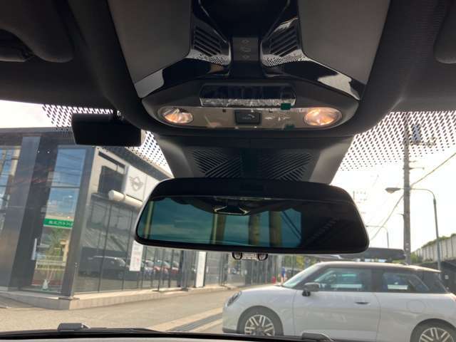 ルームミラー一体型のETC車載器