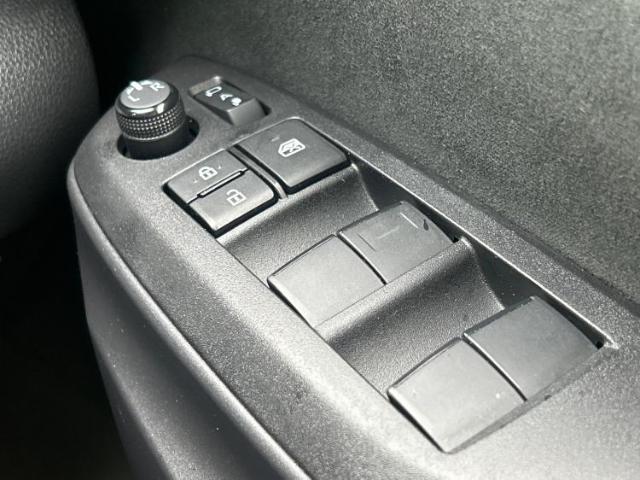 国産車から輸入車まで多様なお客様のニーズのお応えできるように、全国規模で豊富な在庫展開！車のことならWECARSへ！