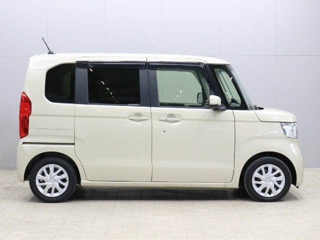 【コーティング】大好評のボディコーティング「グラスコーティング　ガードコスメSP」もご納車までに施工可能。ボディをキレイな状態に保ってくれます。