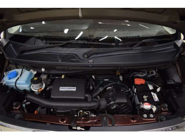 ホンダスタッフがしっかり整備して保証付きにてお渡し致します。エンジンルームもクリーニング済みです。快適なドライブをお楽しみください。