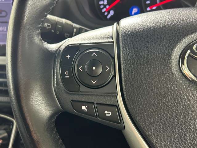 【運転席操作部】快適なドライブを楽しむための機能が装備されています！運転席から触れるので、使いやすいです！除菌プランいれていただくと、さらに清潔で安心していただけます！