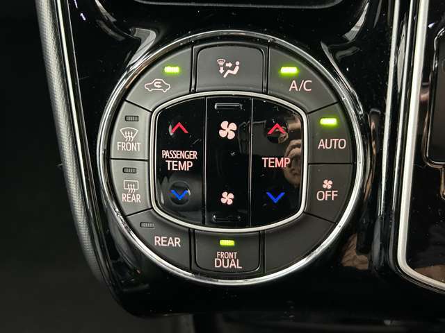 【オートエアコン】車内温度を感知して自動で温度調整をしてくれるのでいつでも快適な車内空間を創り上げます！