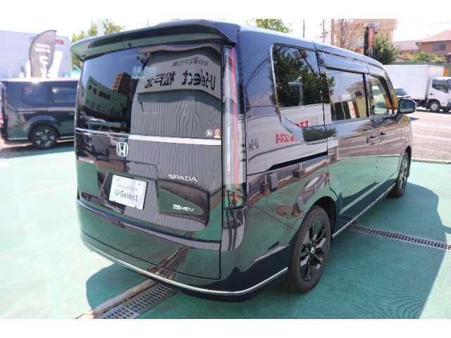自社整備工場にてHonda車に精通したメカニックが徹底した納車整備を実施し、消耗した部品等は交換し記録簿に記載しますので安心してご使用いただけます。もちろん追加料金は頂きません◎