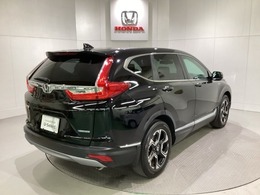 【Honda認定中古車 U-Select】　は3つの安心をお約束します。　1　Hondaのプロが整備した安心。 2　第三者機関がチェックした安心。　3　購入後もHondaが保証する安心。