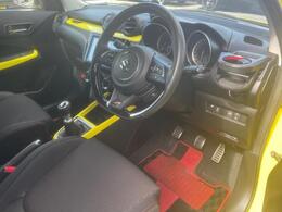 「この車の写真をもっと見たい」「状態が気になる」「この装備はついている？」どんな小さな疑問でもお気軽にお問い合わせください！