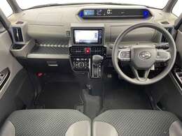 【インパネ全体】全方位で視界が広く、高い目線で運転もしやすいです！