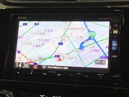 アップルカープレイ対応ギャザズナビ搭載です。知らない道も安心ですね！