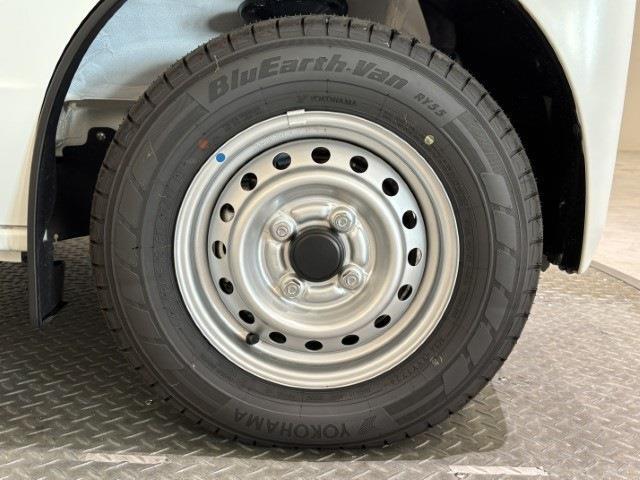 ご来店可能な方はぜひ実際に見てみることをオススメいたします！！他の車種との比較が簡単♪ご来店のご予約も大歓迎！！ぜひお問い合わせください！！