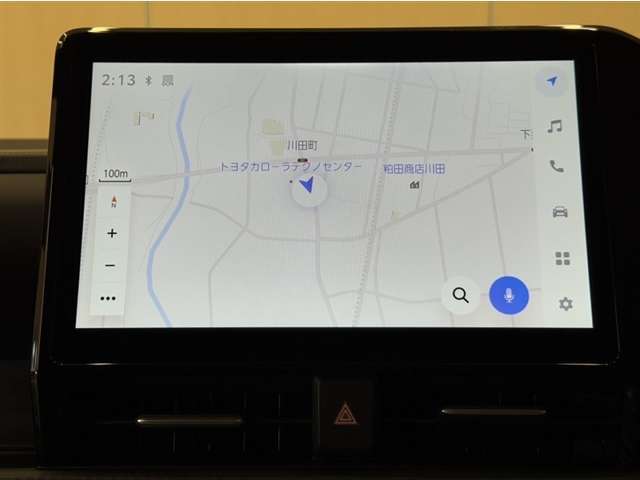 ナビ付きです。目的地を設定すれば、初めての場所でも簡単に行くことが出来ます。