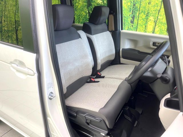 もちろん車内はキレイです♪よりクリーンな状態をキープしたいお客様には『ナノゾーンコート』がおすすめ！新型コロナウイルス対策や、除菌・消臭に効果を発揮し多くの方にご好評いただいております。