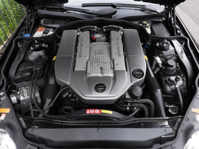 V8　5500ccコンプレッサーエンジンは驚くほどのハイパワーで鋭い加速と余裕のクルージングが可能です！機関全て快調です！