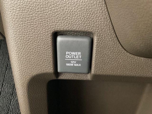 スマートフォンの充電など、電源を使う際にとても便利です！