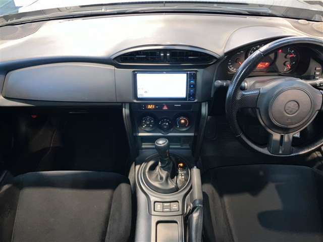 保証はございません。万が一お車が故障した場合、お客様ご負担での修理になります。あらかじめご了承ください。