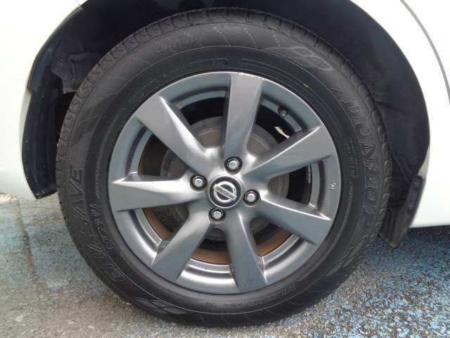 足元を引き締めるアルミホイ-ル。お問い合わせは03-5672-1023へ