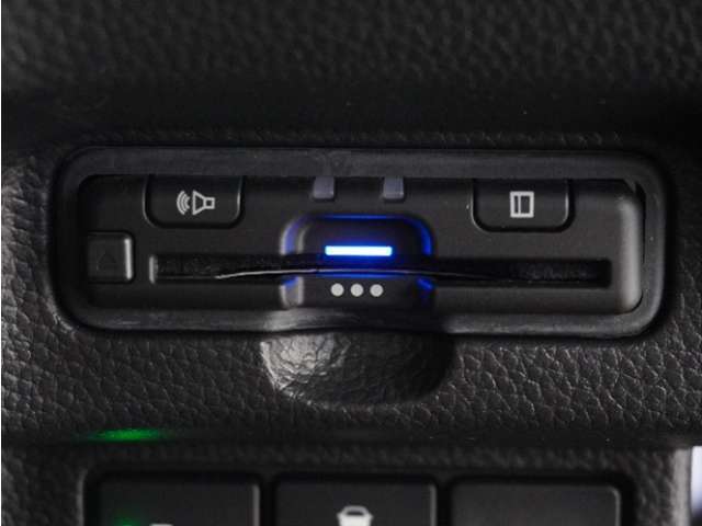 【ETC車載器】高速道路のご利用時にとても便利なETC車載器。セットアップ(費用別途)後にお渡ししとなります。
