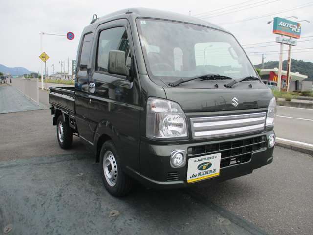 アフターケアもお任せ下さい！車検・修理・鈑金塗装・タイヤ・自動車保険など、車に関するあらゆることを取り扱っています！お気軽にご相談ください！スタッフがご説明・ご案内させていただきます。