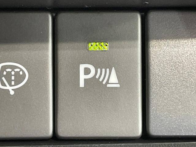 【クリアランスソナー】バンパーに付いたセンサーが障害物を検知！一定の距離に近づくとアラートで教えてくれます♪狭い駐車スペースや車庫入れ時も安心ですね☆