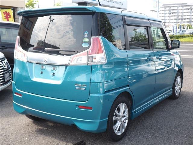 外装は微細な傷のみの良好な状態です！丁寧な水垢除去作業＆WAXコーティングでピッカピカなボディです♪