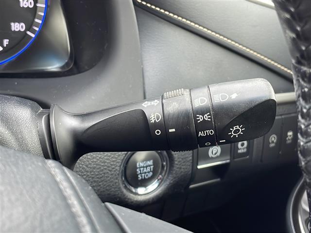 【　オートライト　】オートライトなのでライトの点け忘れを気にすることなく運転が出来ます♪