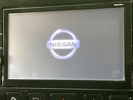 【純正9型ナビ】人気の純正ナビを装備。オーディオ機能も充実しており、Bluetooth接続すればお持ちのスマホやMP3プレイヤーの音楽を再生可能！毎日の運転がさらに楽しくなります！！