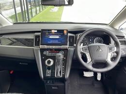 【インパネ全体】全方位で視界が広く、高い目線で運転もしやすいです！◆乗って触って体感してみてください！！当社車両は試乗可能です！お気軽にスタッフまでご相談ください！
