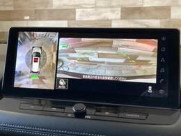 【純正12.3インチナビ】フルセグテレビやブルートゥース接続、DVD再生など多彩な機能を併せ持っており、インパネ周りがすっきりしてますね！