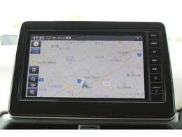 9インチ、フルセグTV機能付きナビゲーション搭載車です。長距離ドライブでも快適ですね。