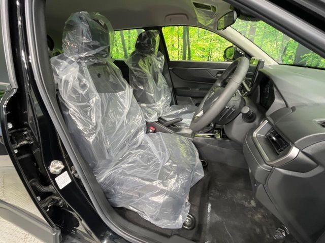 もちろん車内はキレイです♪よりクリーンな状態をキープしたいお客様には『ナノゾーンコート』がおすすめ！新型コロナウイルス対策や、除菌・消臭に効果を発揮し多くの方にご好評いただいております。