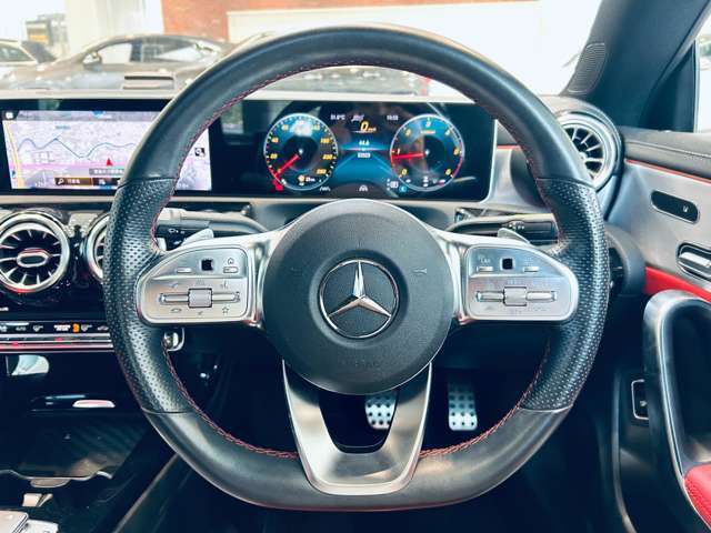 安心してカーライフを始めていただく事ができるよう、納車前にディーラー整備工場もしくは熟練メカニックが在籍する整備工場にて点検を行ない、必要な整備を実施致します。