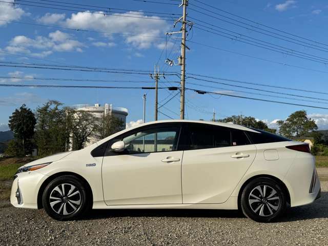 車両は当店にございます♪是非、実際に見て触ってして頂き、品質をお確かめ下さい♪ご来場が難しい方へは画像の送信も可能です