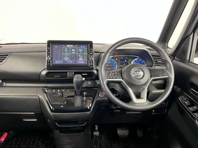 車内はルームクリーニングを実施済みです！綺麗な状態ですので、お気軽にご来店くださいね！
