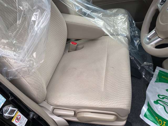 運転席側です