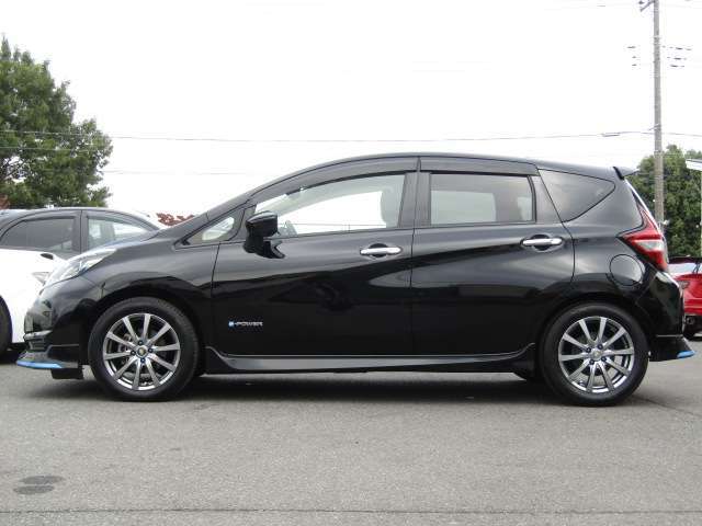 【全国納車実績約1,000台】ご自宅や職場など、ご指定いただいた場所まで大事なお車を安全かつ迅速にご納車いたします。特典には一部条件有。