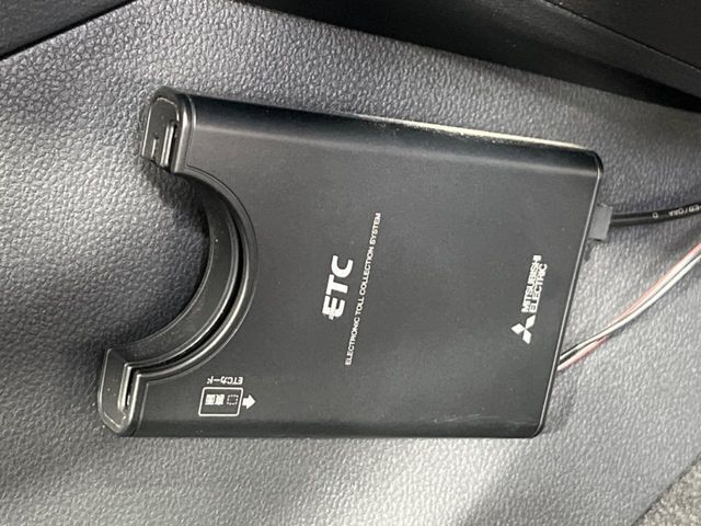 【ETC】高速道路の料金所をストレスなく通過！話題のスポットやサービスエリアに多い「スマートIC」利用時は必須のアイテムです。当店でセットアップを実施、ご納車当日からすぐにご利用いただけます！