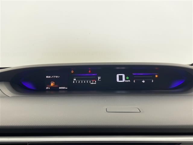 【スピードメーター】メーターがシンプルで見やすく運転しやすいですね！