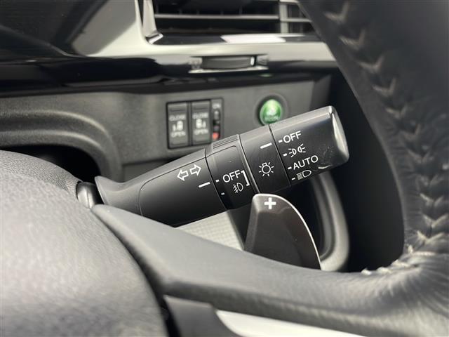 【ルーフ】大きなへこみや色褪せもなくきれいな状態です！ひょう害車は販売いたしませんのでご安心ください。