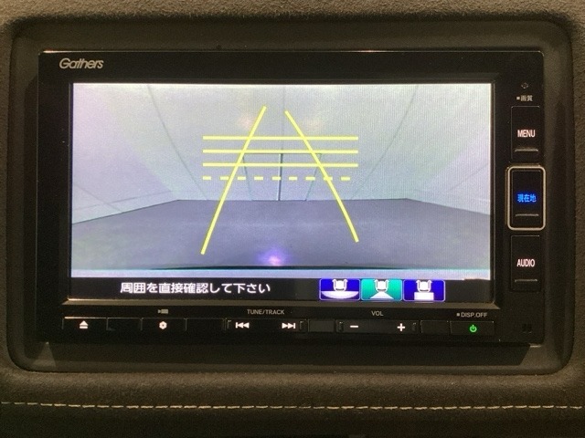 バックカメラ搭載で車庫入れが苦手な方でも安心です！