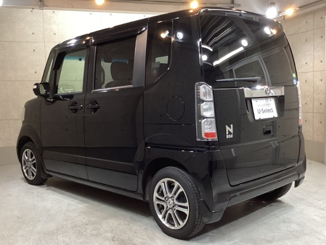 ホンダ系ディーラーで販売される全てのホンダ車なら、ホッと保証（無料）がついています。エアコン、純正オーディオを始め、エンジン、足廻りまでカバー。初回1ヵ月点検も無料で実施致します。