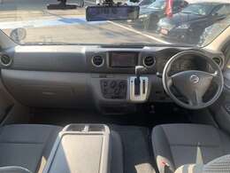 4WD☆フローリングフロア☆サイドキャビネット・ベンチ☆メモリーナビ☆バックモニター☆Bluetooth☆エマージェンシーブレーキ☆ルームミラー型前後ドラレコ☆ETC☆走行3.8万K☆試乗予約受付中☆