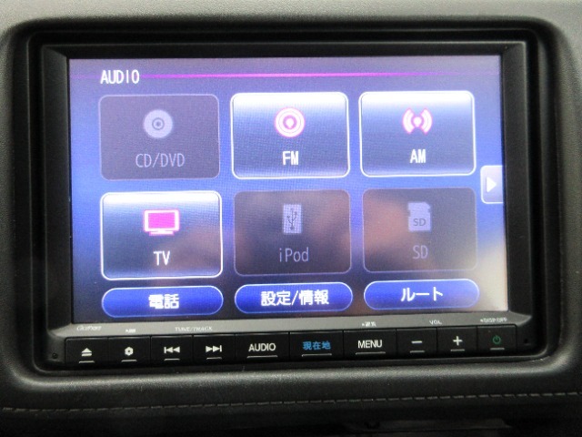 純正ギャザズ8インチメモリーナビ（VXM-205VFEI）　フルセグTVを装着しています。