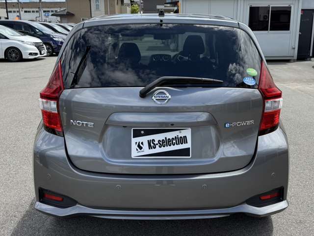 遠方のお客様や、現車の確認が難しいお客様へ向けた新たなサービスをおこなっております。ご利用方法はライン登録して頂くだけ！ご自宅にいながらお車のご商談が可能です。
