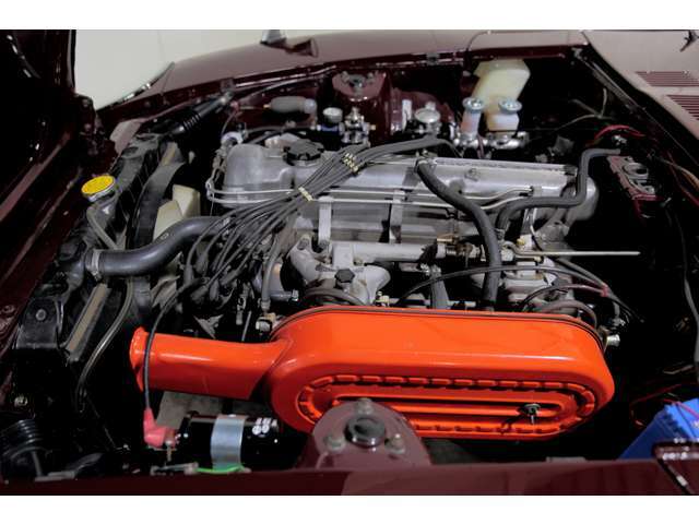 【エンジンルーム】エンジンの調子は良好です！ご納車前にはしっかりとオイル交換・その他油種類の点検補充をさせて頂きます。また、ガリバーでは修復歴のある車は販売いたしません。